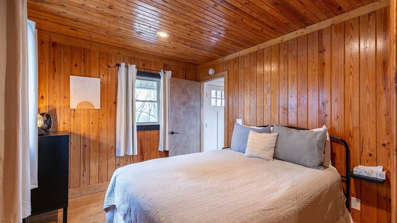 Photo of Bedroom in Apple Ridge