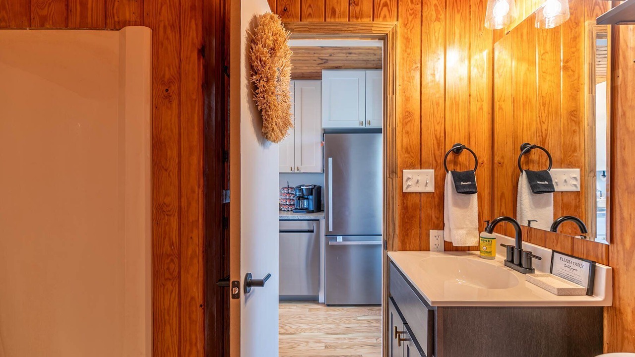 Photo of Bathroom in Apple Ridge