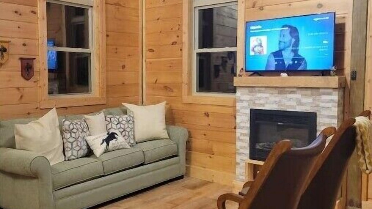Photo of Livingroom in Rutherfordton