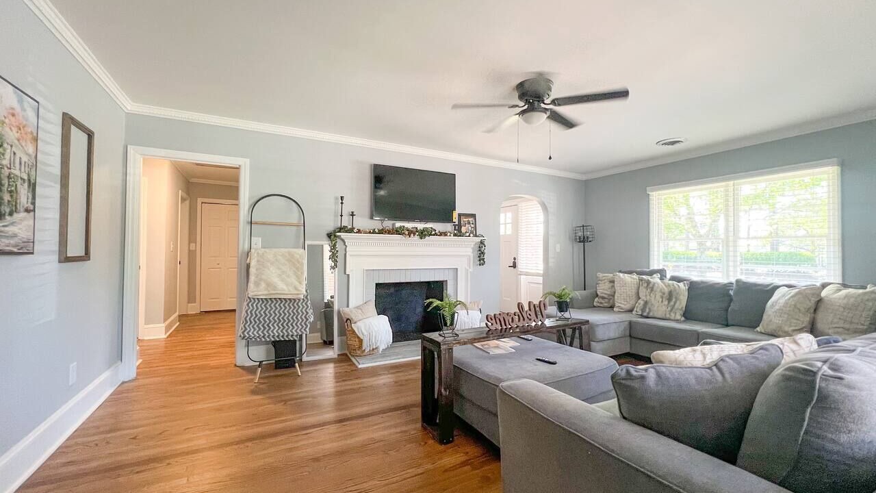 Photo of Livingroom in Terry Sanford