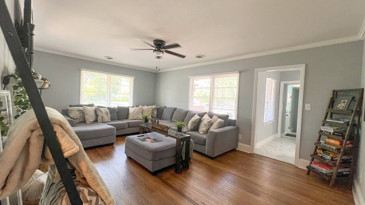 Photo of Livingroom in Terry Sanford