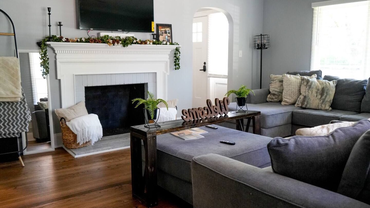 Photo of Livingroom in Terry Sanford