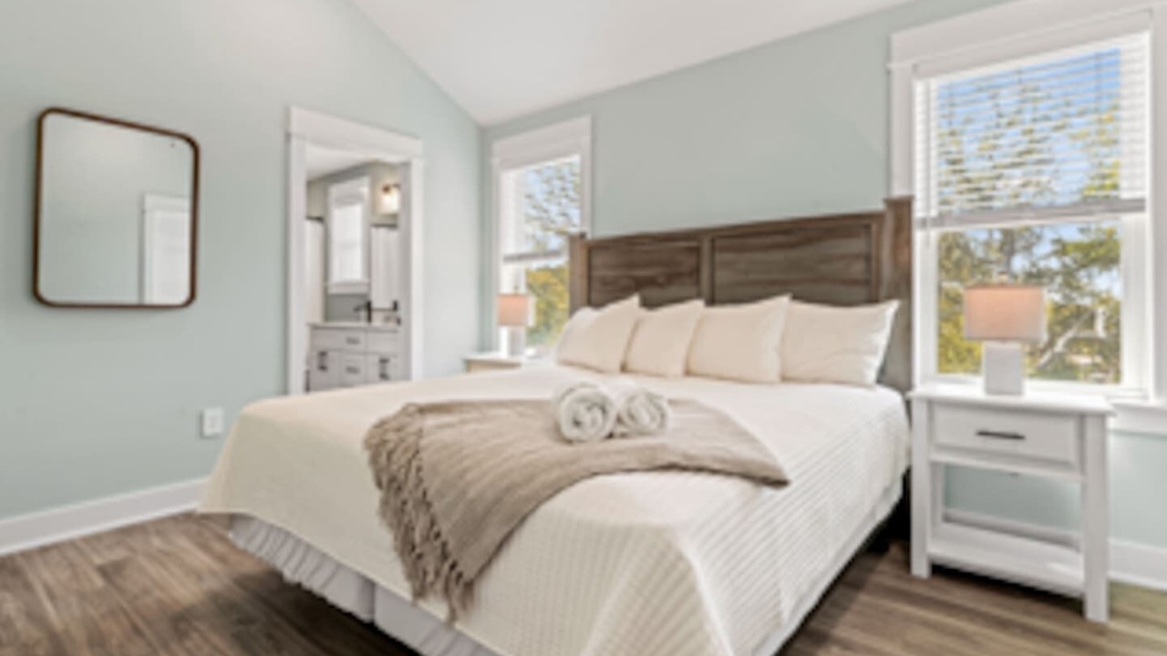 Photo of Bedroom in Corolla Light