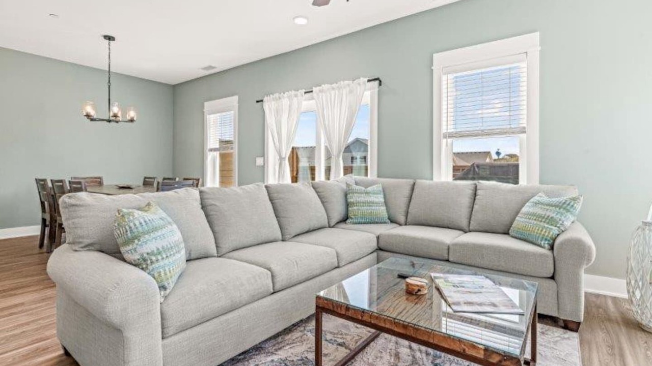 Photo of Livingroom in Corolla Light