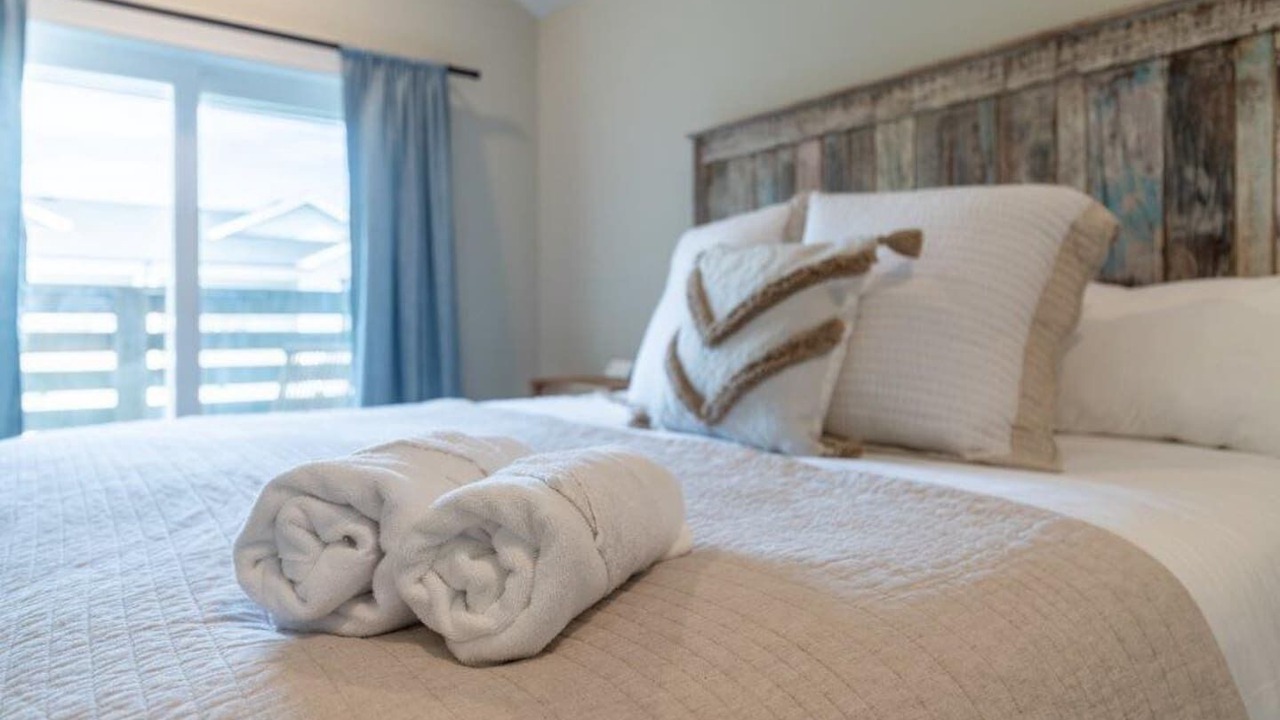 Photo of Bedroom in Corolla Light