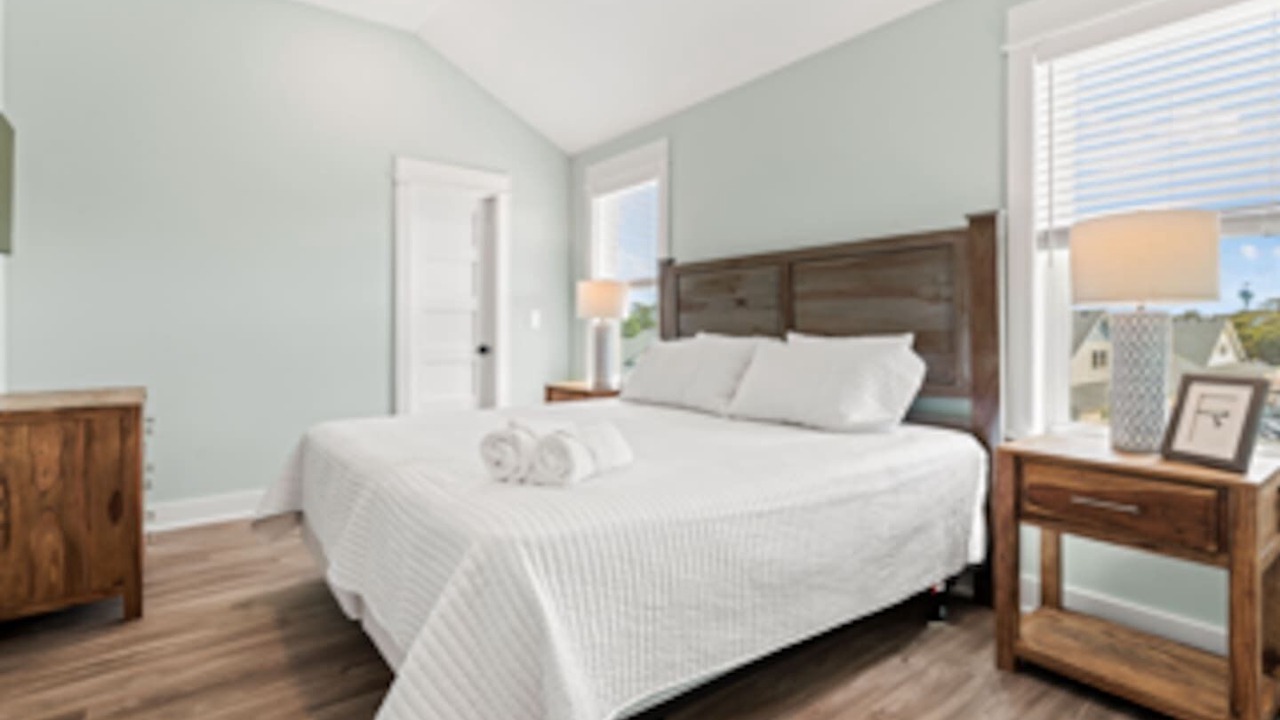 Photo of Bedroom in Corolla Light