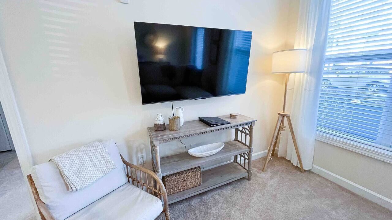 Photo of Livingroom in Belmont