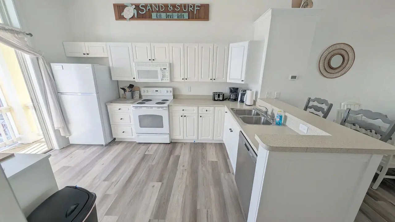 Photo of Kitchen in Bermuda Bay