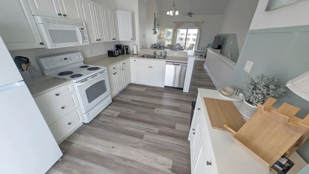 Photo of Kitchen in Bermuda Bay