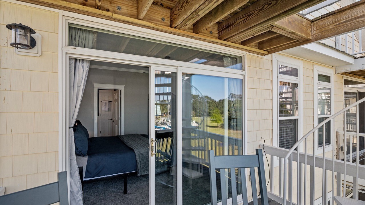 Photo of Patio Balcony in Fairfield Harbour