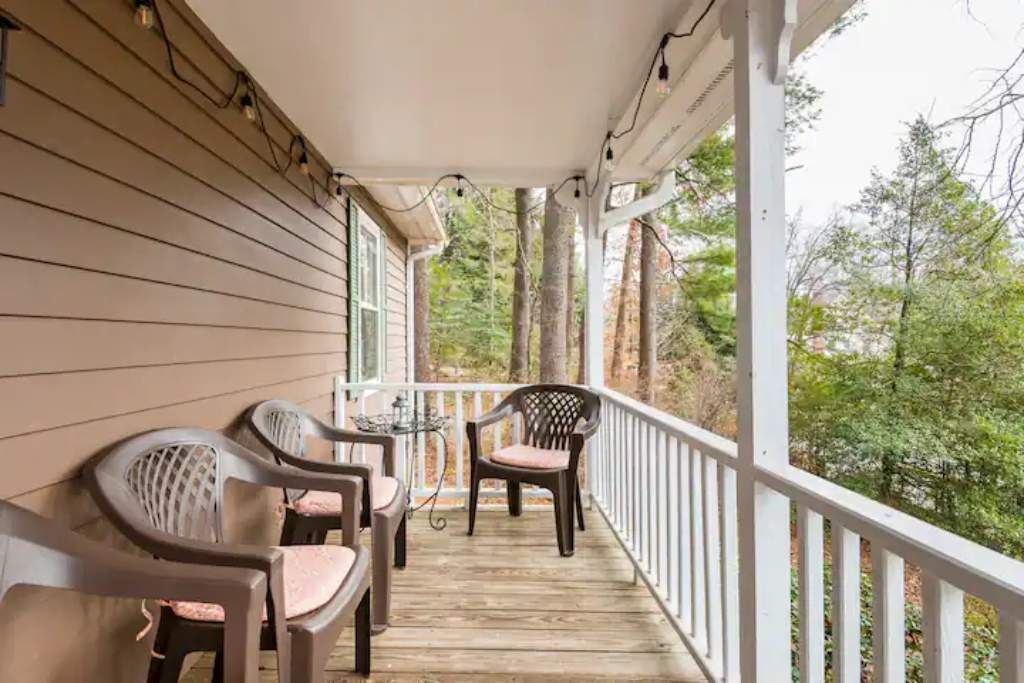 Photo of Outdoor in Saluda