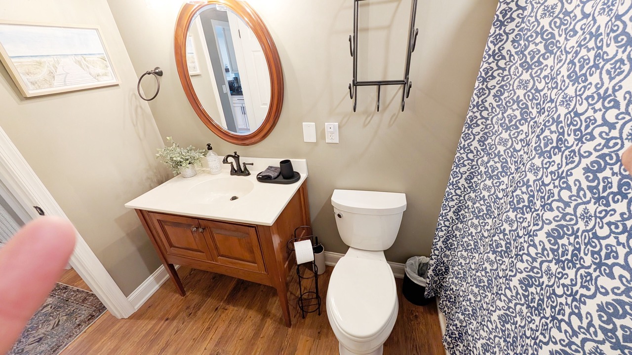 Photo of Bathroom in Manteo