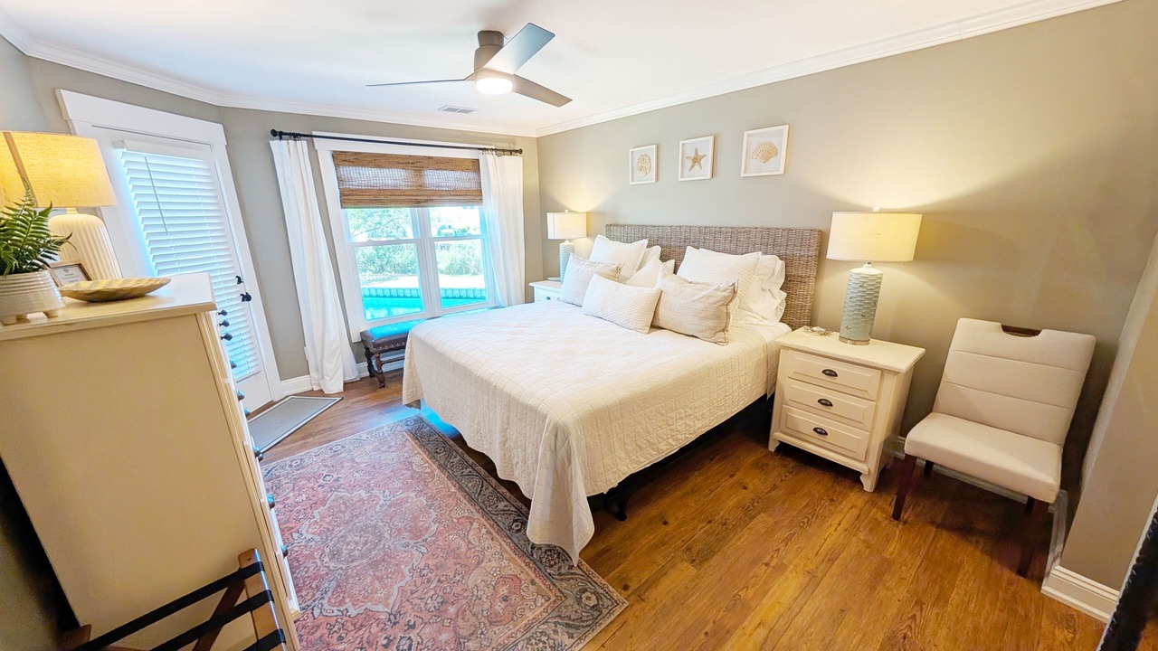 Photo of Bedroom in Manteo