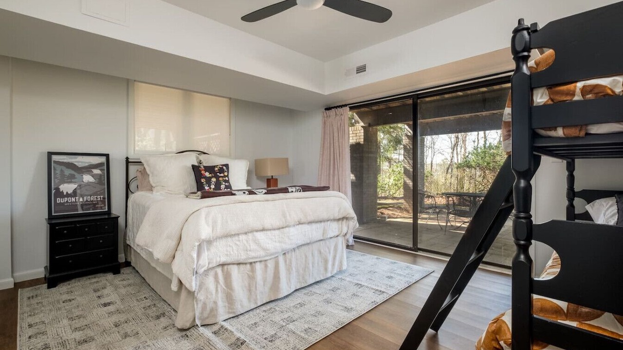 Photo of Bedroom in Pisgah Forest