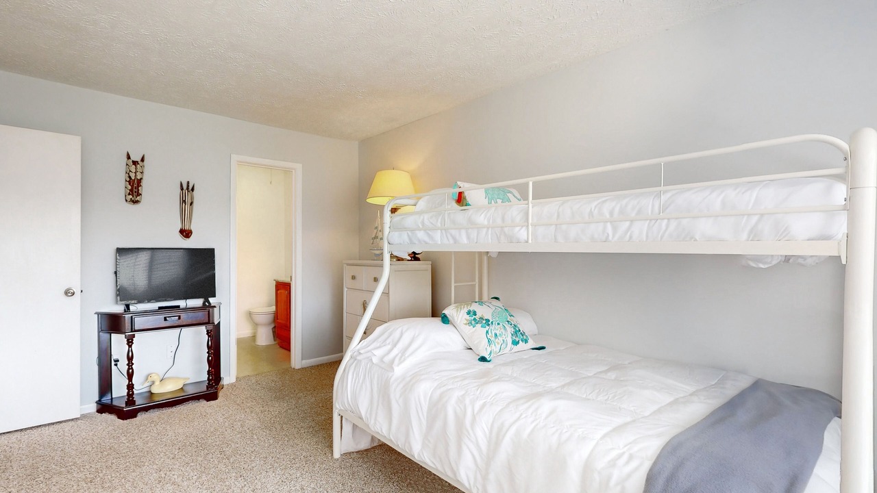 Photo of Bedroom in Hickory