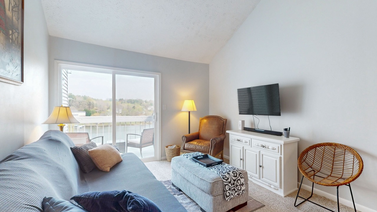 Photo of Livingroom in Hickory