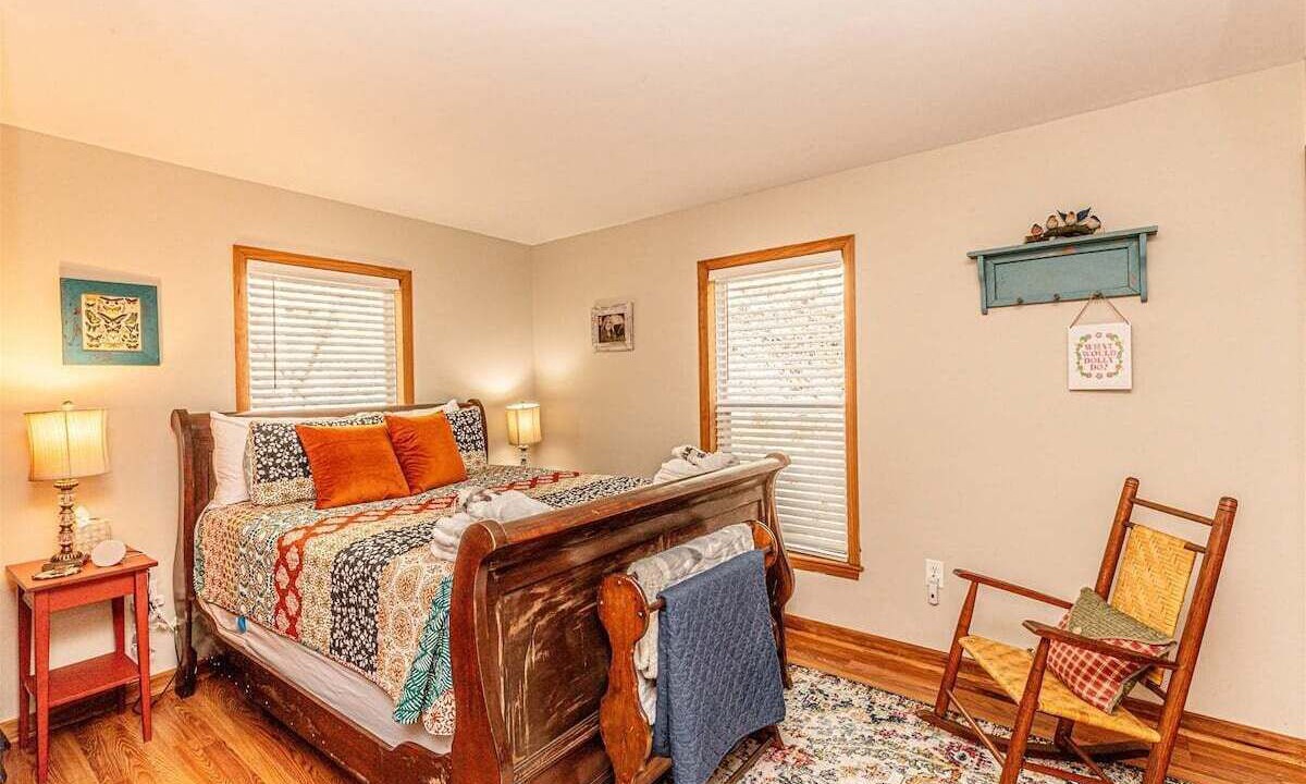 Photo of Bedroom in Bryson City