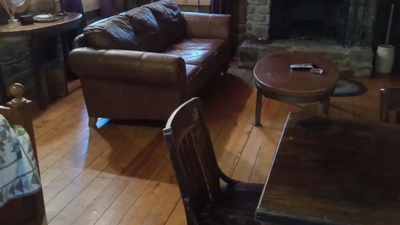 Photo of Livingroom in Canton