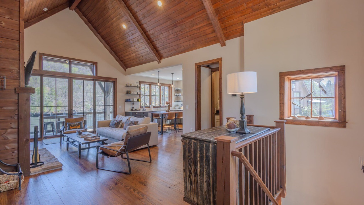 Photo of Livingroom in Bear Lake Reserve