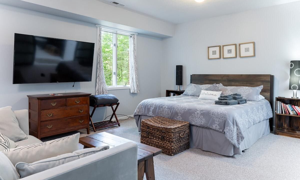 Photo of Bedroom in Candler
