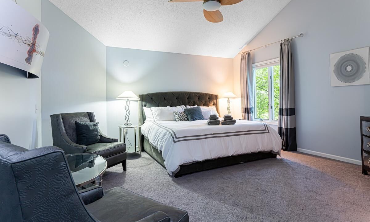 Photo of Bedroom in Candler