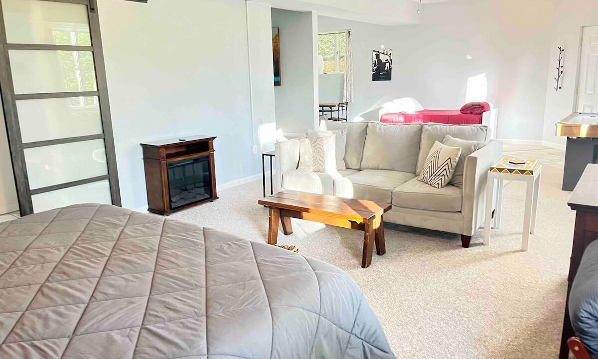 Photo of Bedroom in Candler