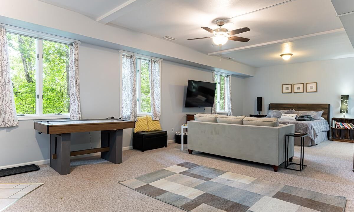 Photo of Livingroom in Candler