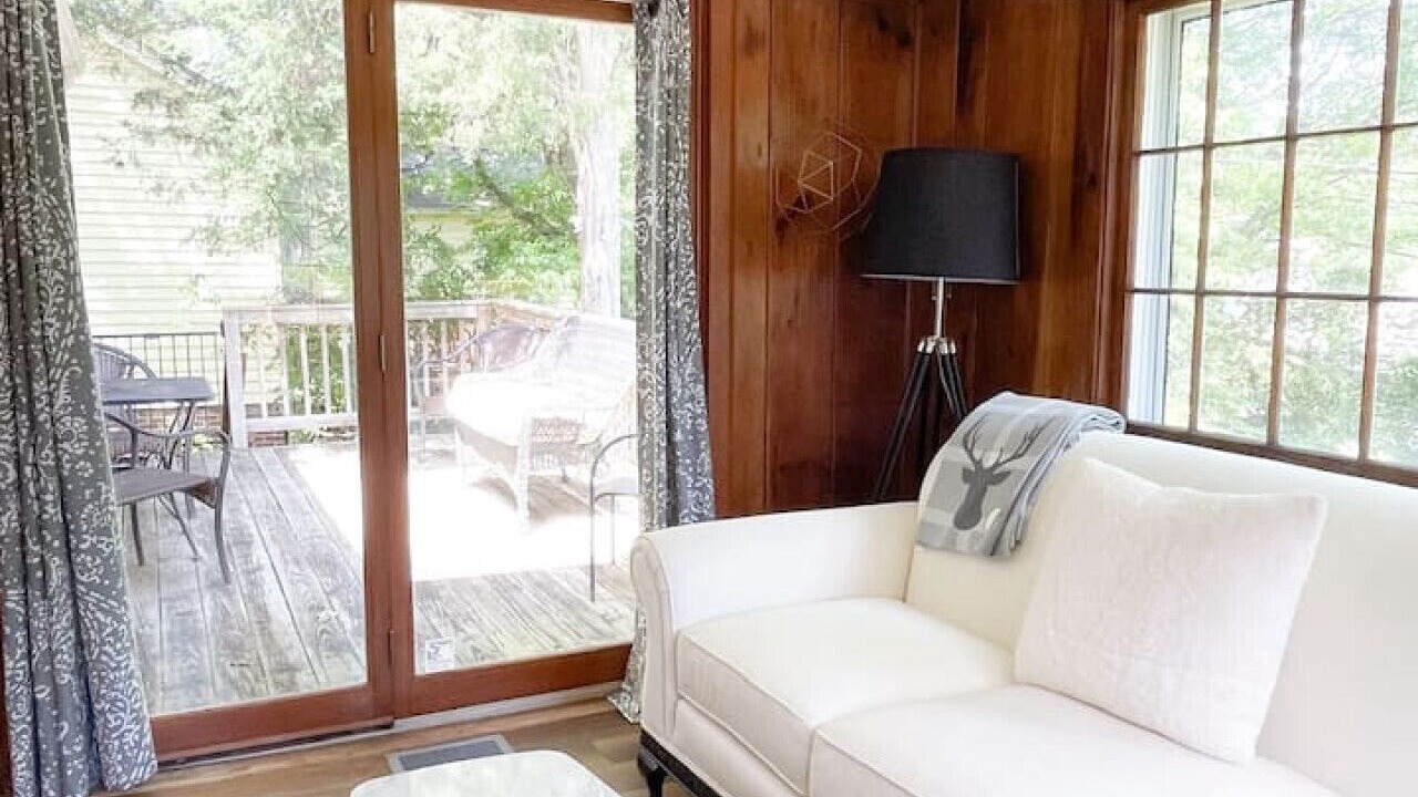 Photo of Livingroom in Plaza Midwood