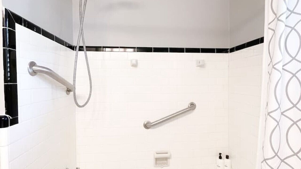 Photo of Bathroom in Plaza Midwood