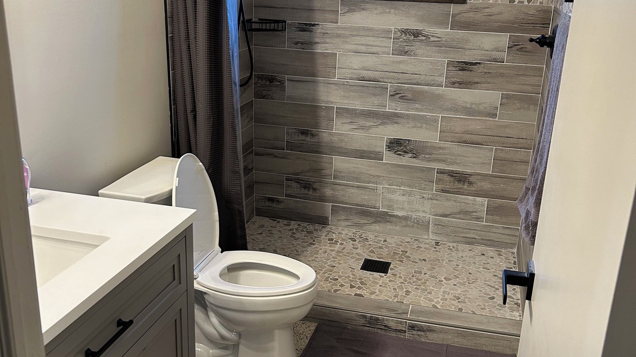 Photo of Bathroom in Andrews
