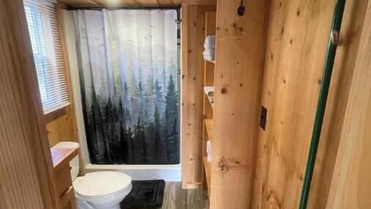 Photo of Bathroom in Topton
