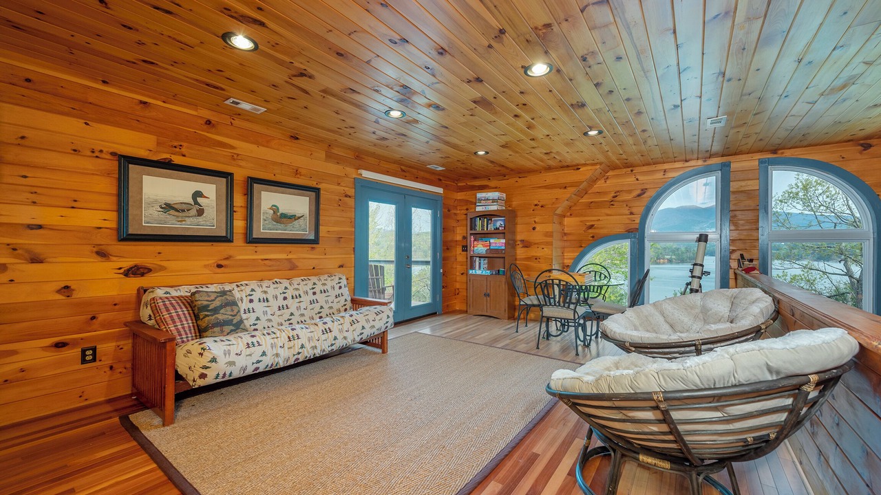 Photo of Bedroom in Marion