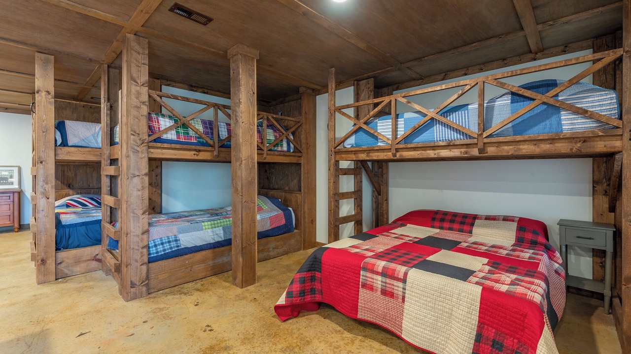 Photo of Bedroom in Marion