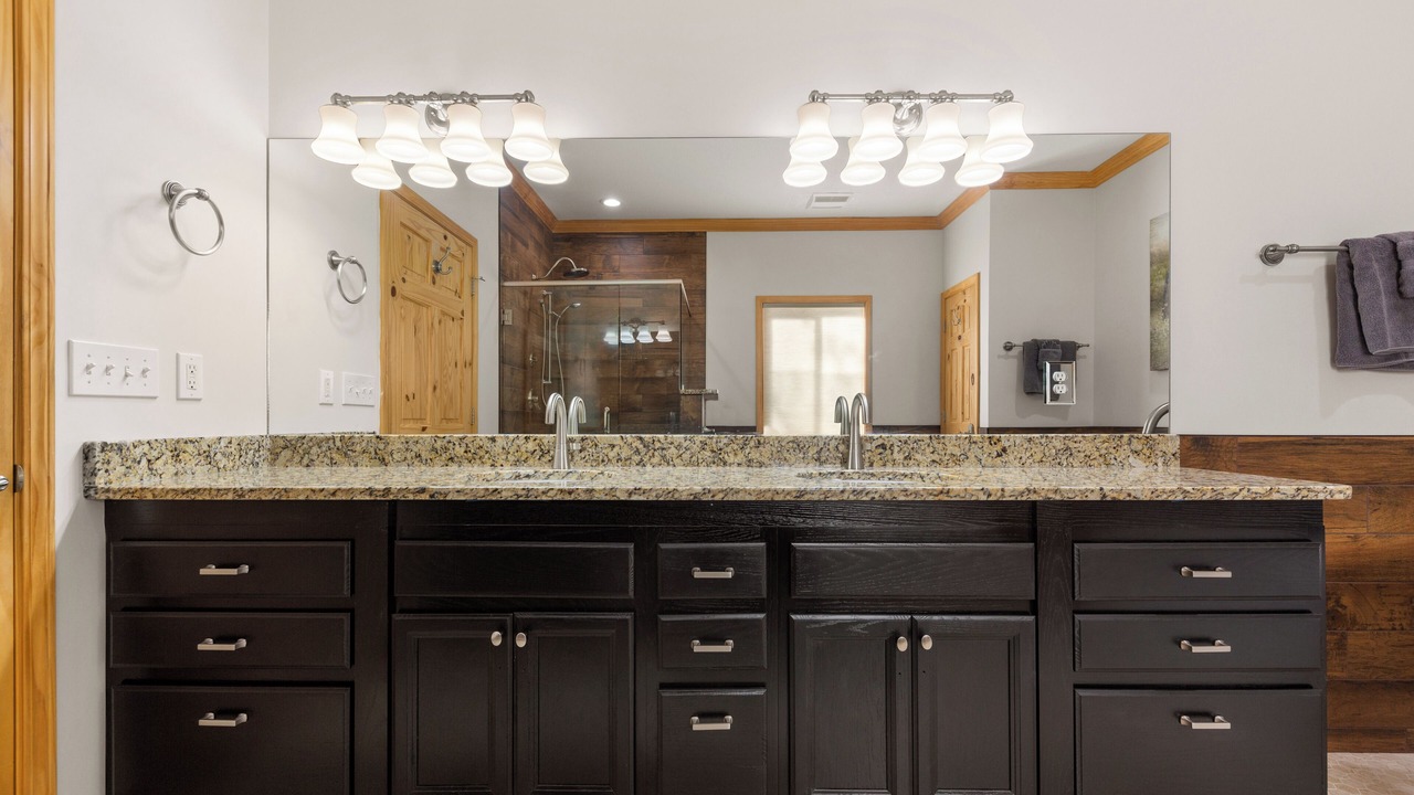 Photo of Bathroom in Sunset Cove