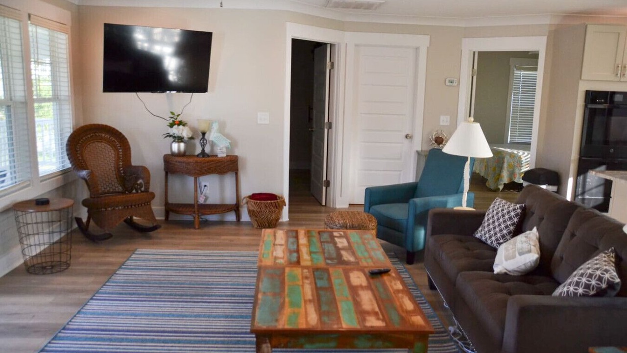 Photo of Livingroom in Davis