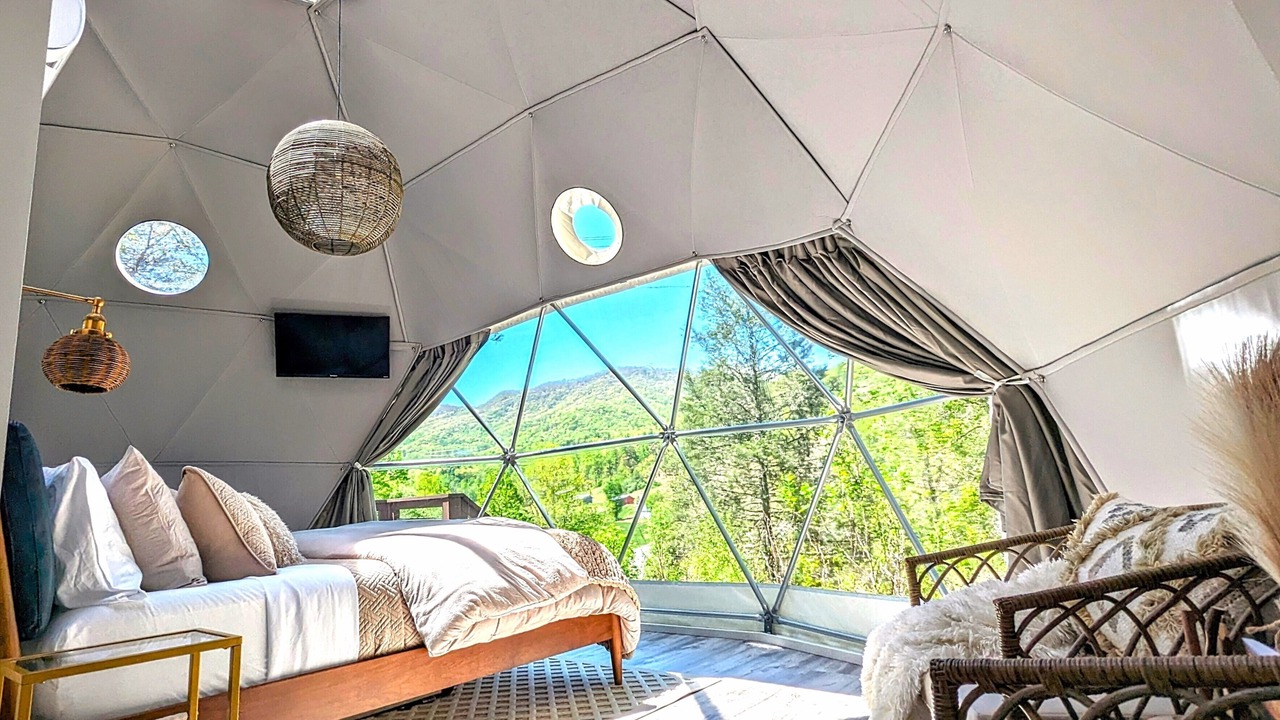 Photo of Bedroom in Sylva