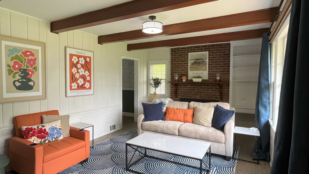 Photo of Livingroom in Winston - Salem