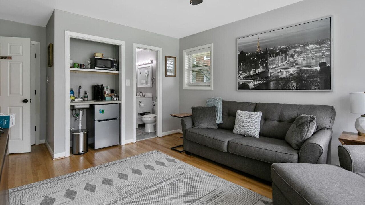 Photo of Livingroom in Terry Sanford