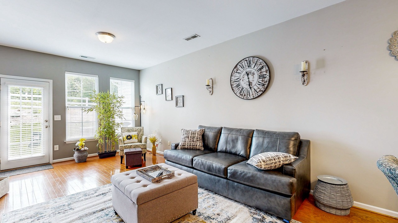 Photo of Livingroom in Winston - Salem