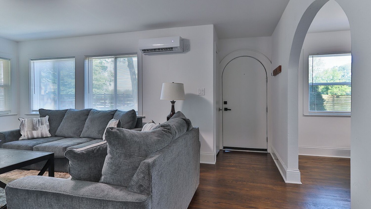 Photo of Livingroom in Boger City