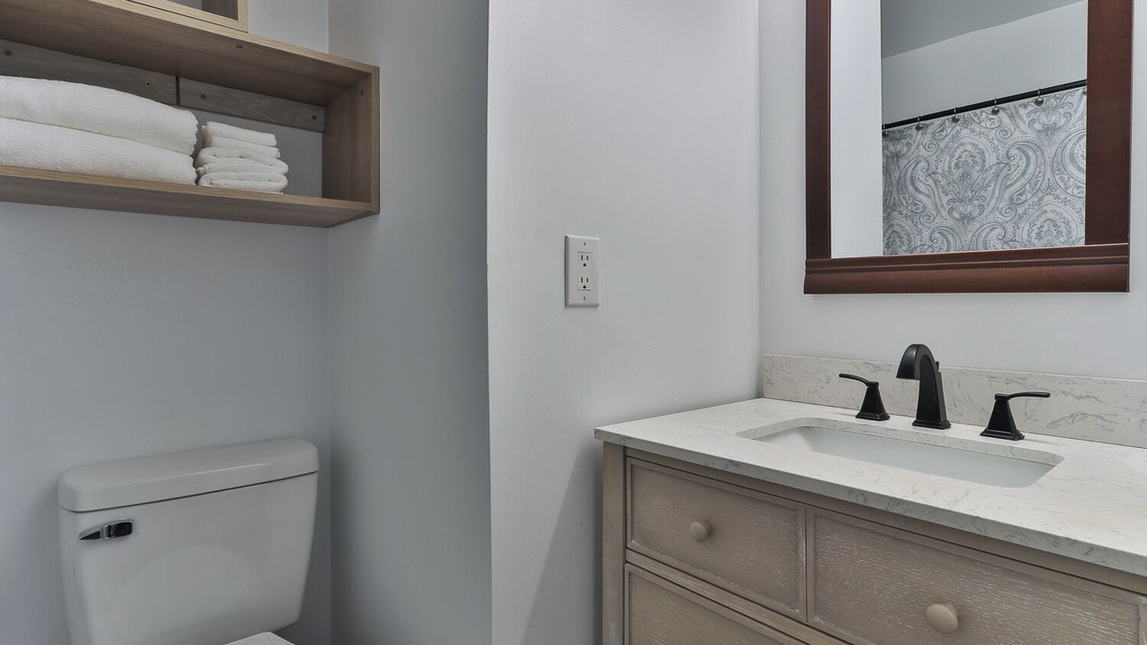 Photo of Bathroom in Boger City