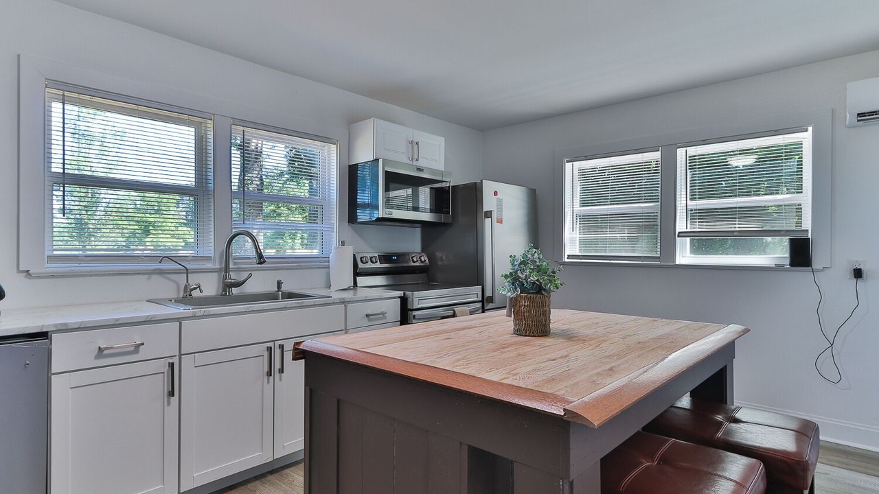 Photo of Kitchen in Boger City
