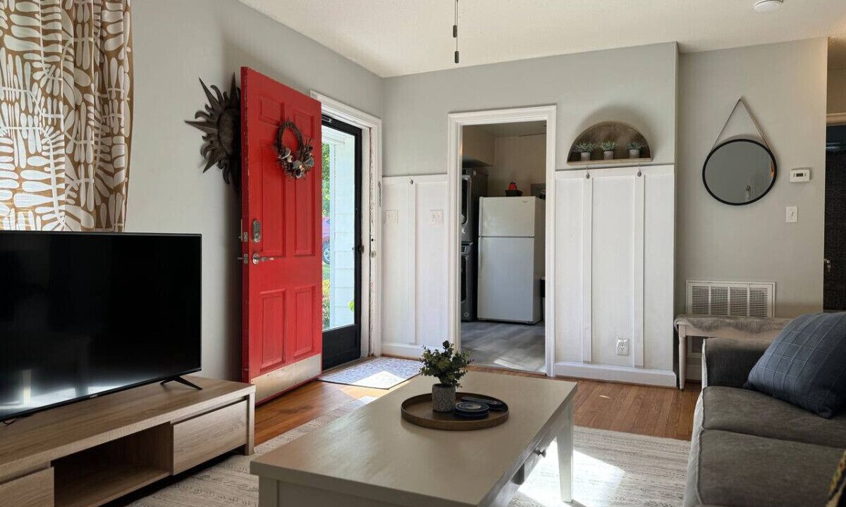 Photo of Livingroom in Greensboro