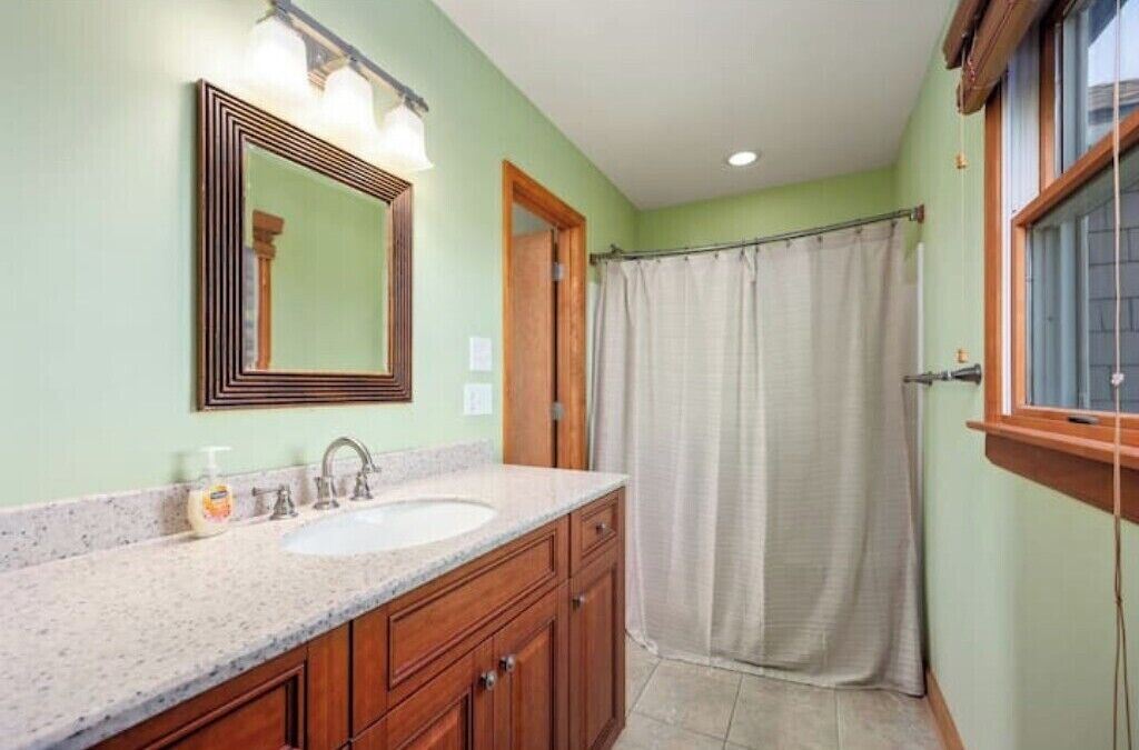 Photo of Bathroom in Carolina Dunes