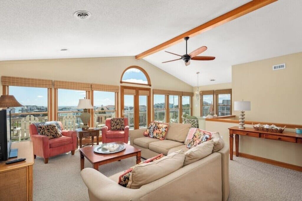 Photo of Livingroom in Carolina Dunes