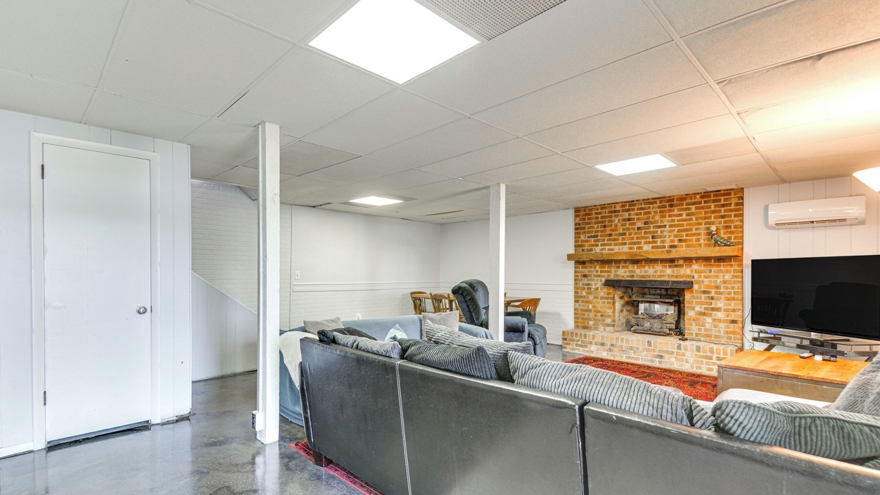 Photo of Livingroom in Leasburg