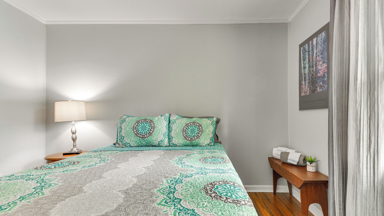 Photo of Bedroom in Leasburg