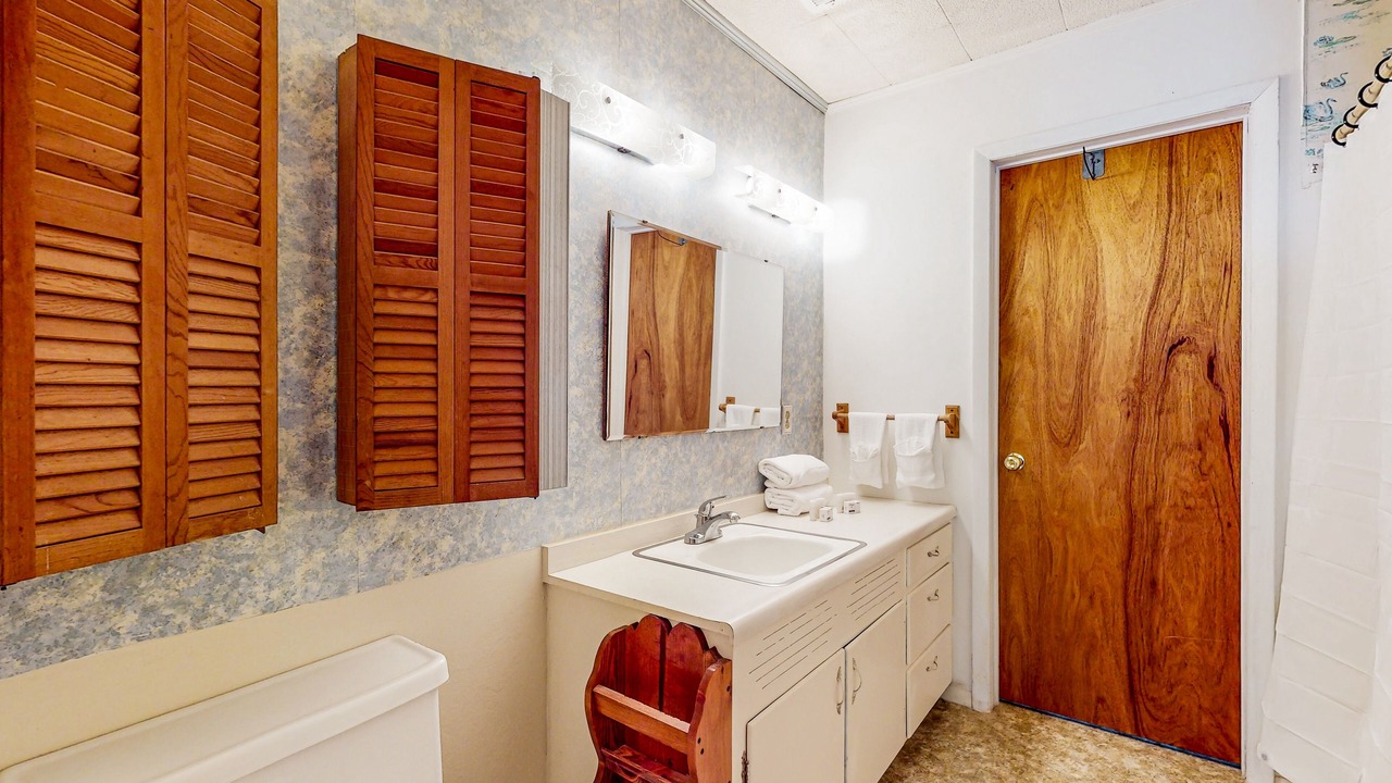 Photo of Bathroom in Otto