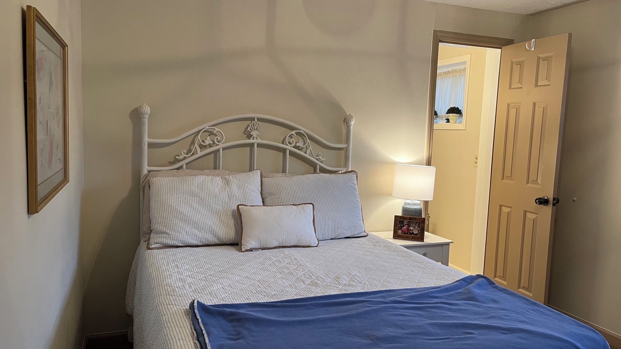 Photo of Bedroom in Hickory
