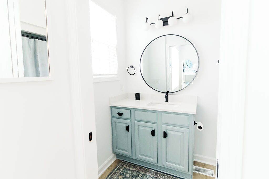 Photo of Bathroom in Ash